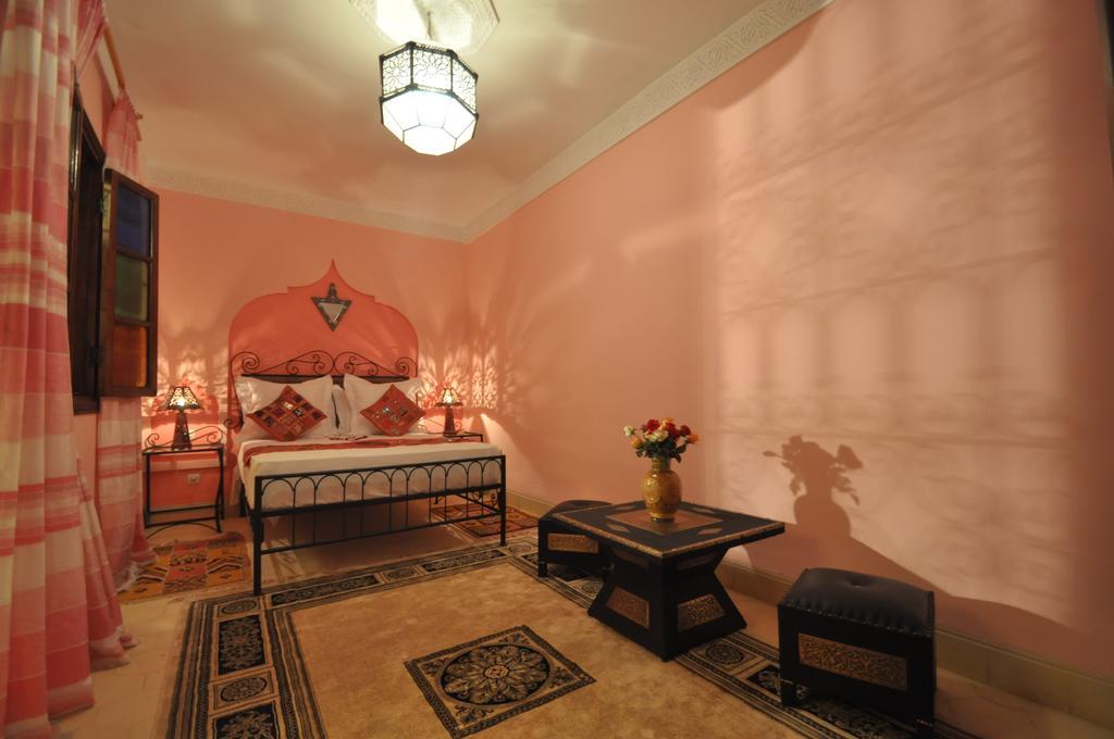 Riad La Famille Marakeş Dış mekan fotoğraf